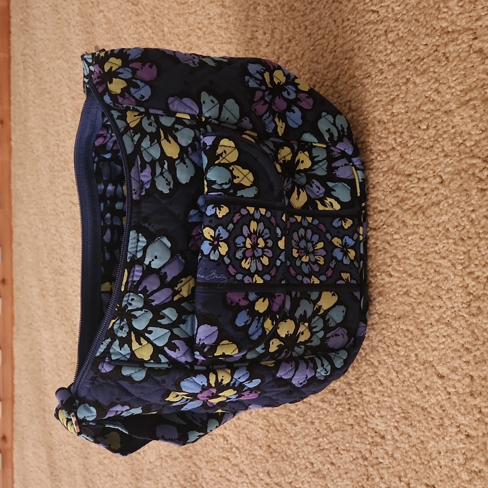 Vera Bradley Indigo Pop handbag. - Picture 3 of 4